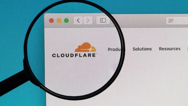 Cloudflare sallii sivustojen veloittaa tekoälyrobotteja ’Maksa per haku’ -periaatteella
